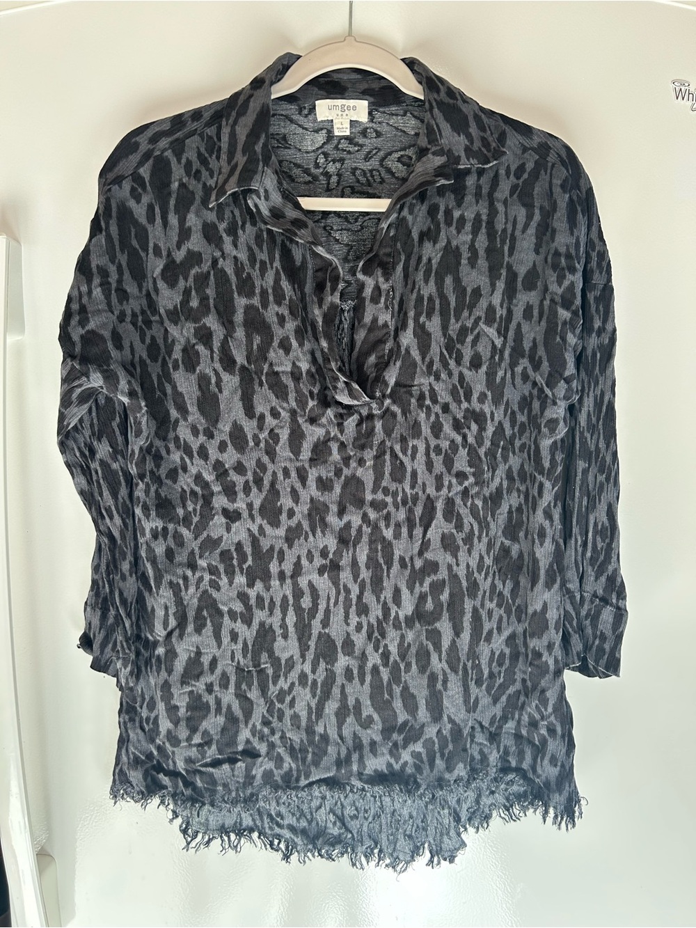 Umgee Leopard Print Tunic Gauze Raw Hem Size Large